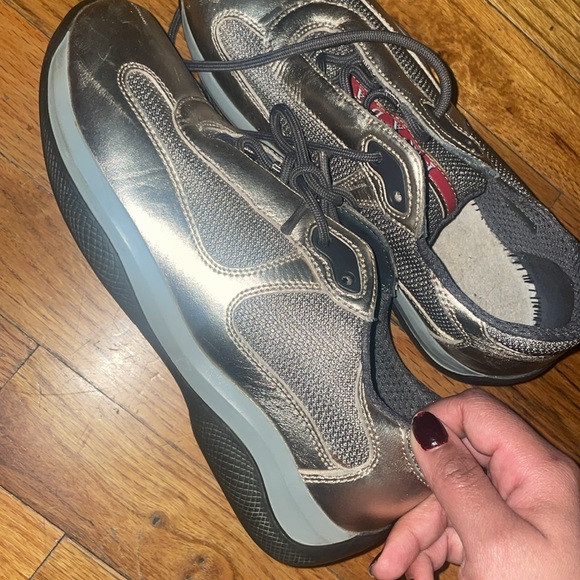 Prada gold sneakers - Picture 13 of 17